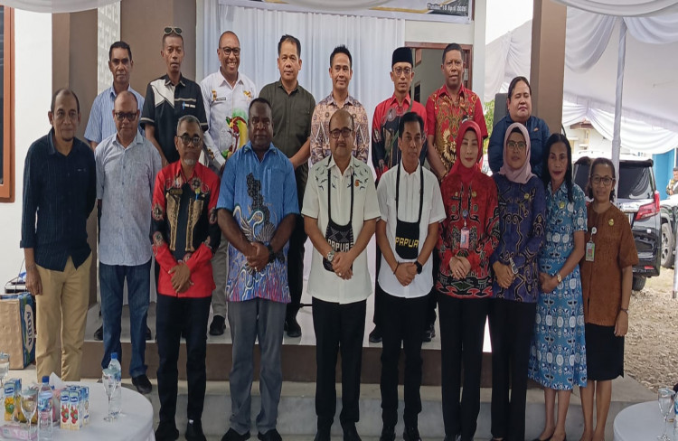 Kajati Papua Resmikan Rumah Dinas Kejari Mimika, Pemkab Tegaskan Bukan Gratifikasi
