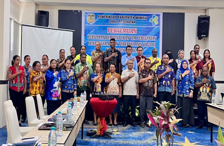PERKUAT SINERGI LINTAS SEKTOR, PEMKAB MIMIKA GELAR RAPAT KOORDINASI PEMBENTUKAN TIM PERCEPATAN PENANGGULANGAN TBC